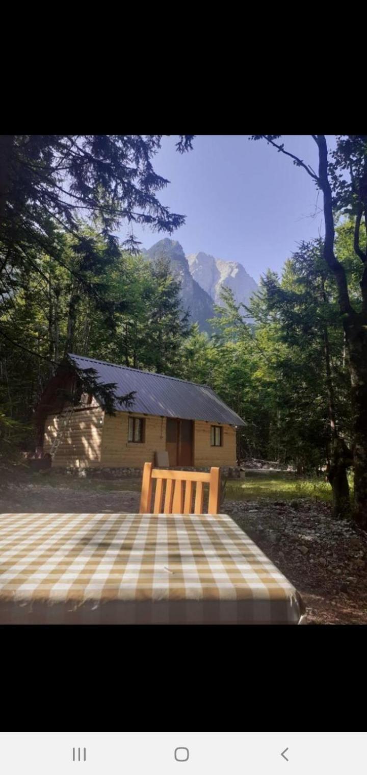 Guesthouse Dioni Valbone Bagian luar foto
